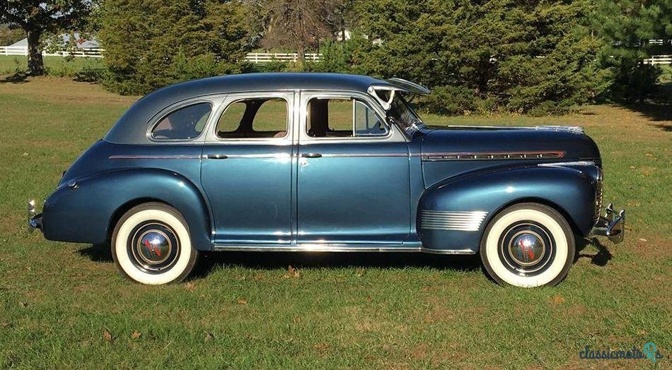 1941' Chevrolet Sedan photo #3