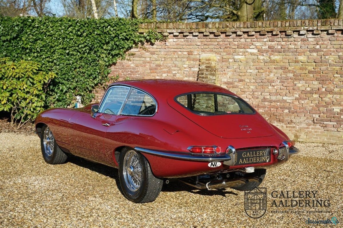 1968' Jaguar E-Type photo #2