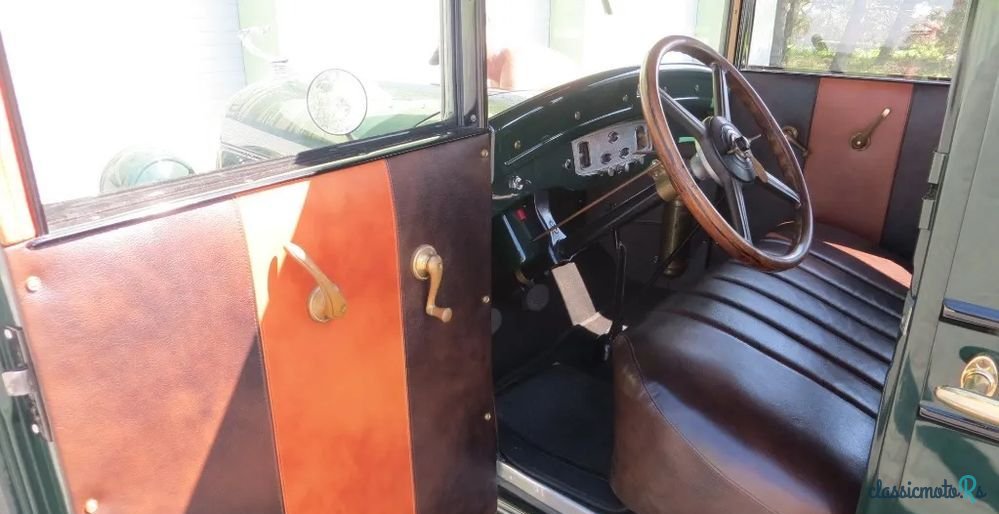 1928' Chrysler photo #3