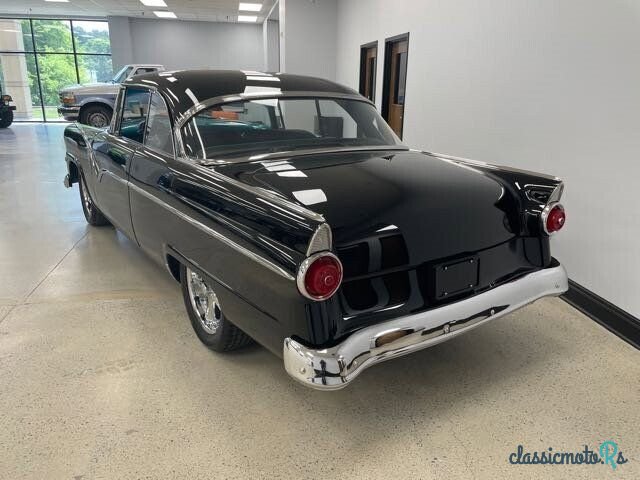 1955' Ford Fairlane photo #3