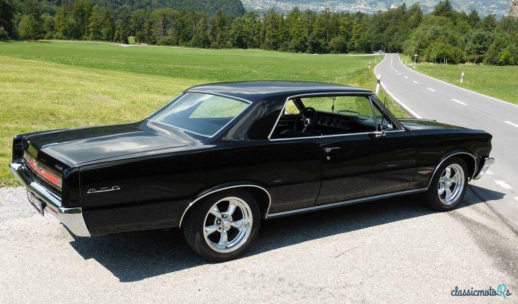 1964' Pontiac GTO photo #2