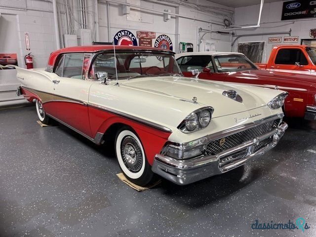 1958' Ford Fairlane photo #1