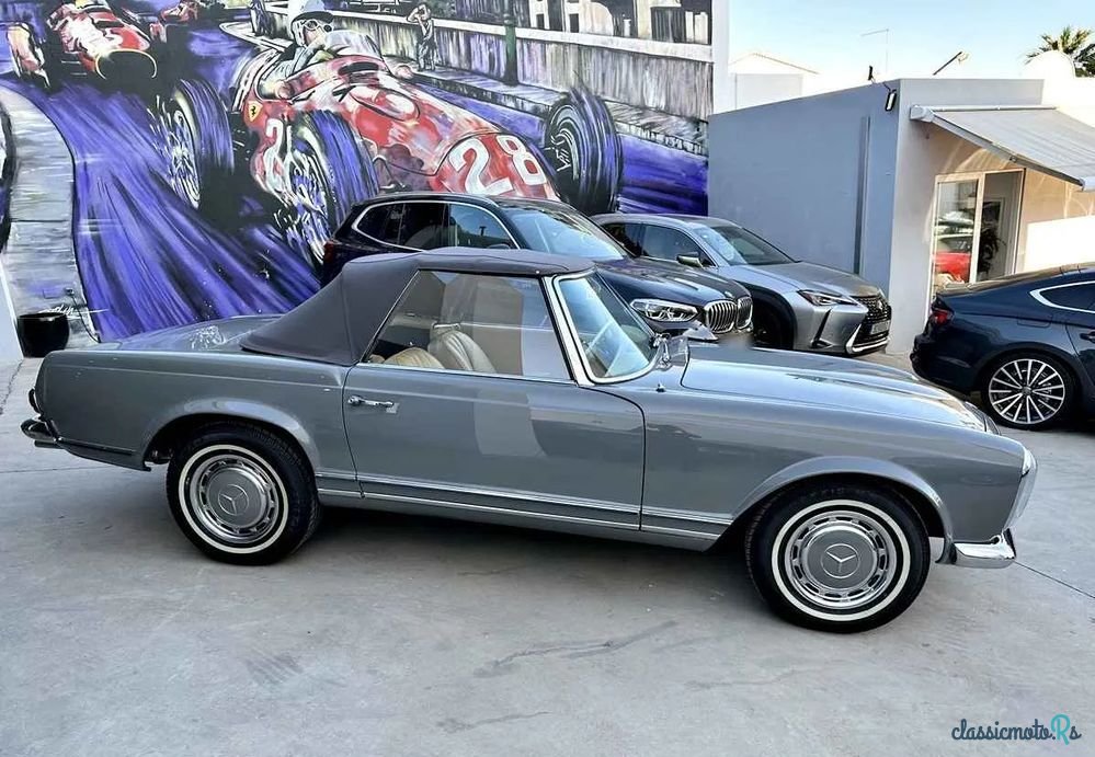 1965' Mercedes-Benz 230 photo #2