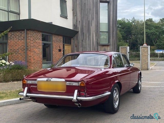 1975' Daimler Sovereign photo #2