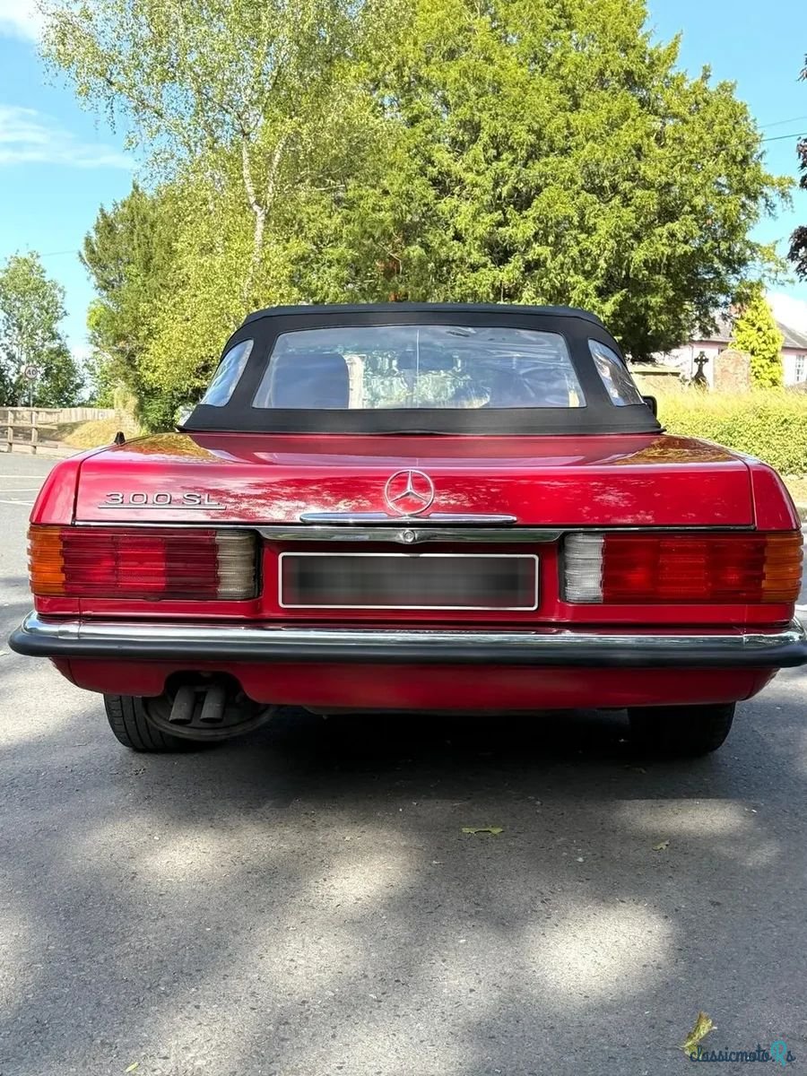 1988' Mercedes-Benz Sl Class photo #3