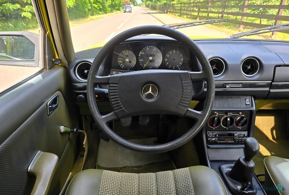 1978' Mercedes-Benz W123 photo #5
