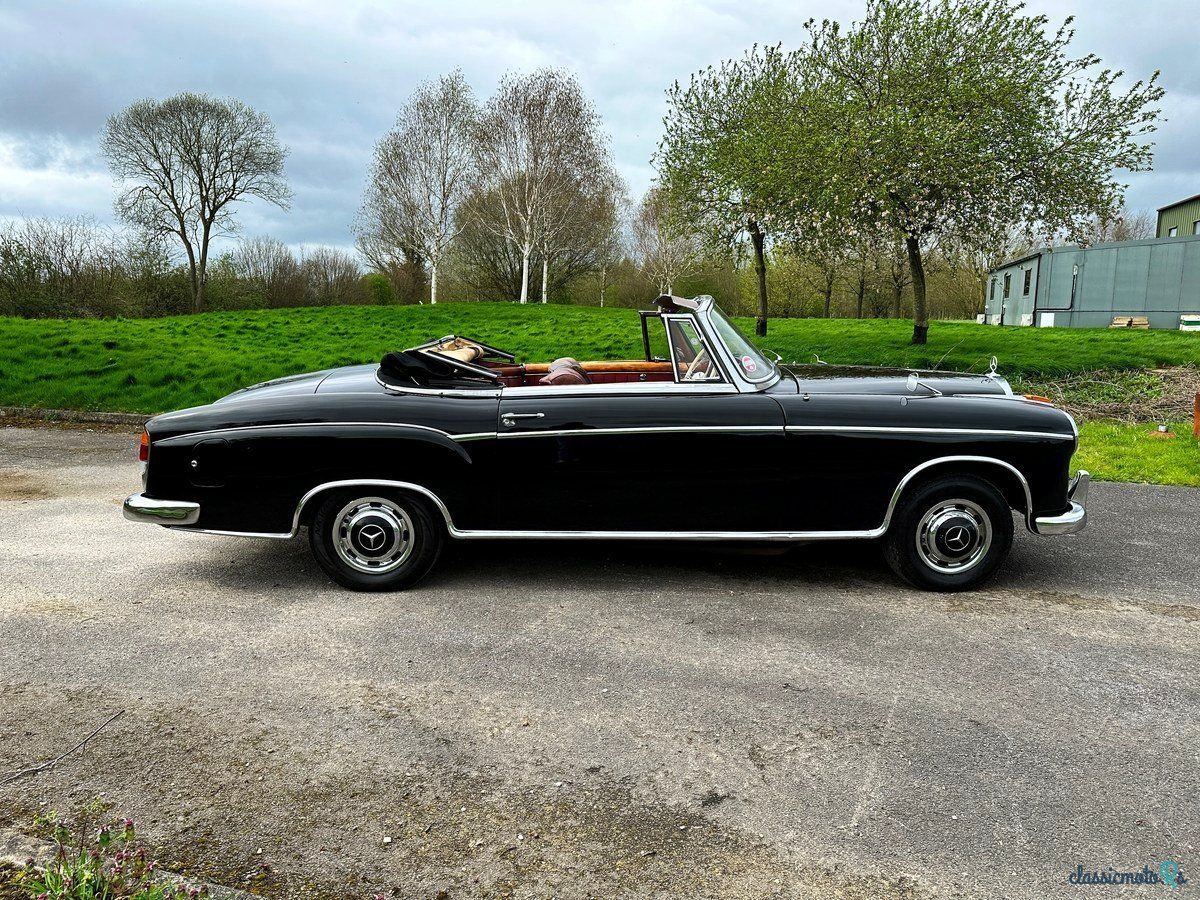 1957' Mercedes-Benz 220 photo #3