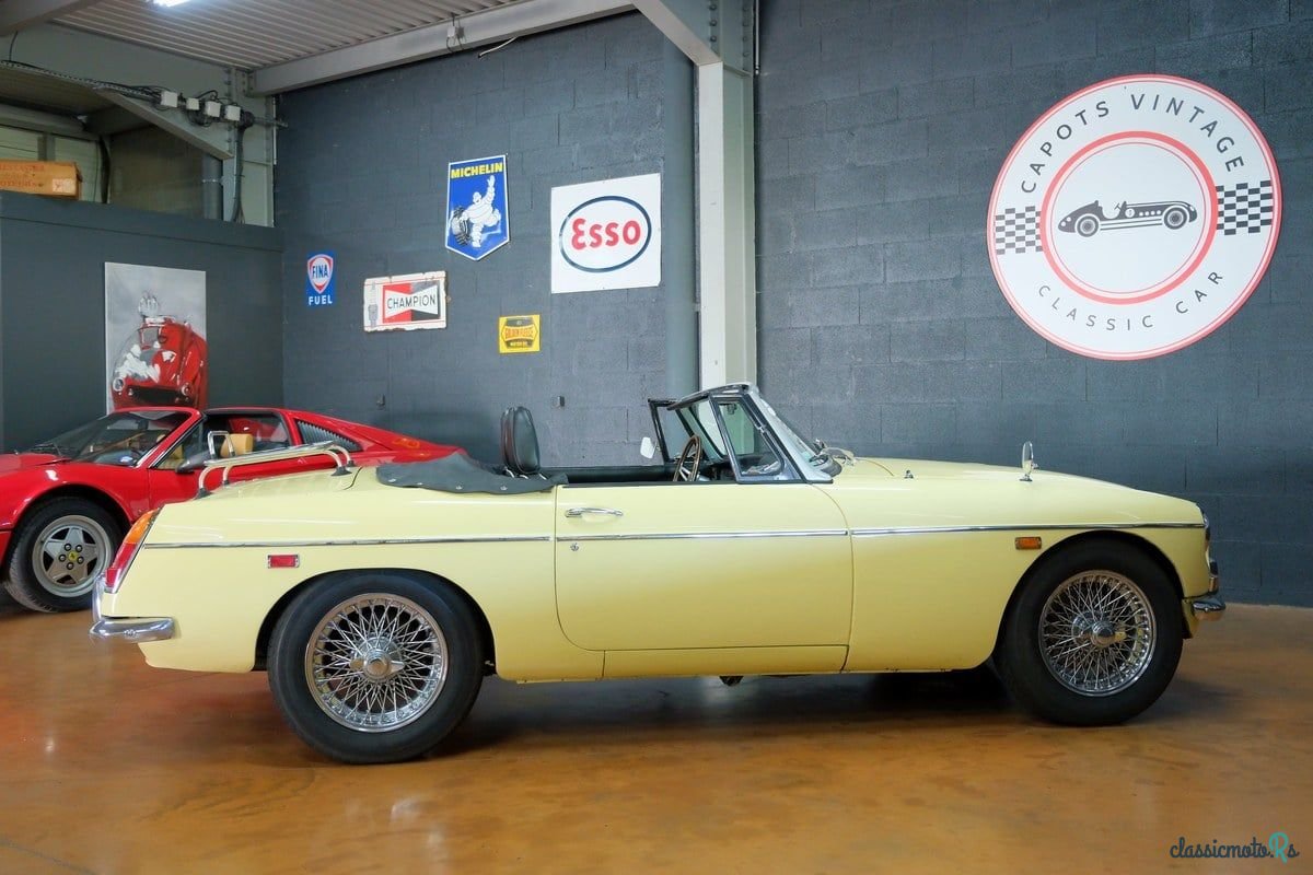 1969' MG MGC photo #2