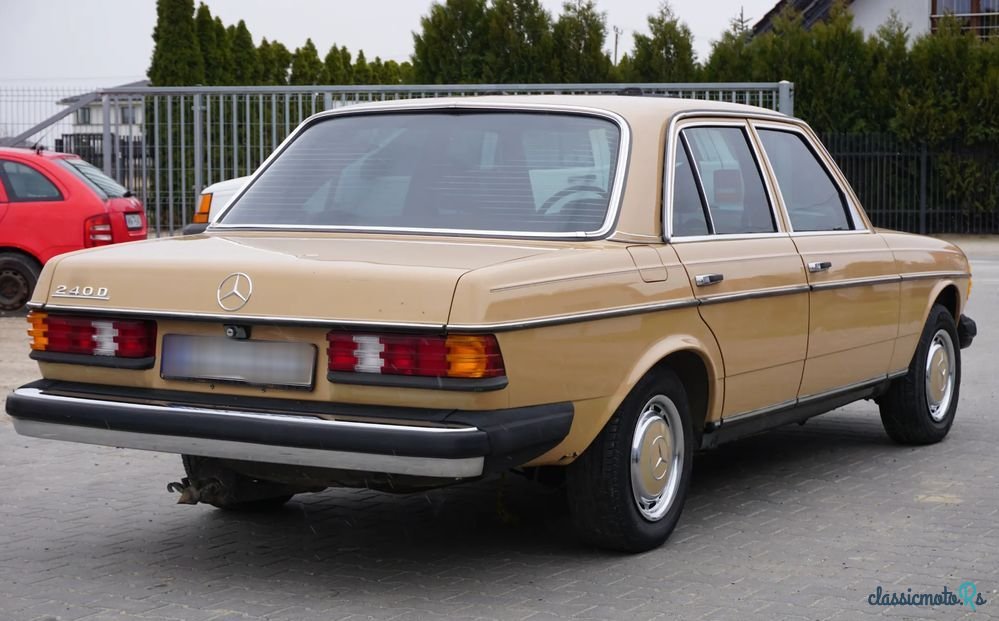 1978' Mercedes-Benz W123 photo #5