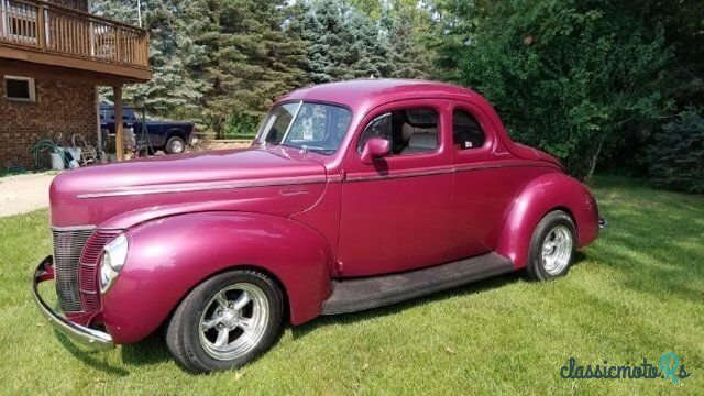 1940' Ford photo #2