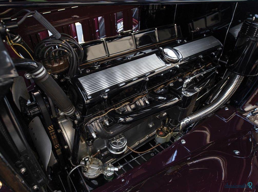 1932' Cadillac Fleetwood V-16 photo #2