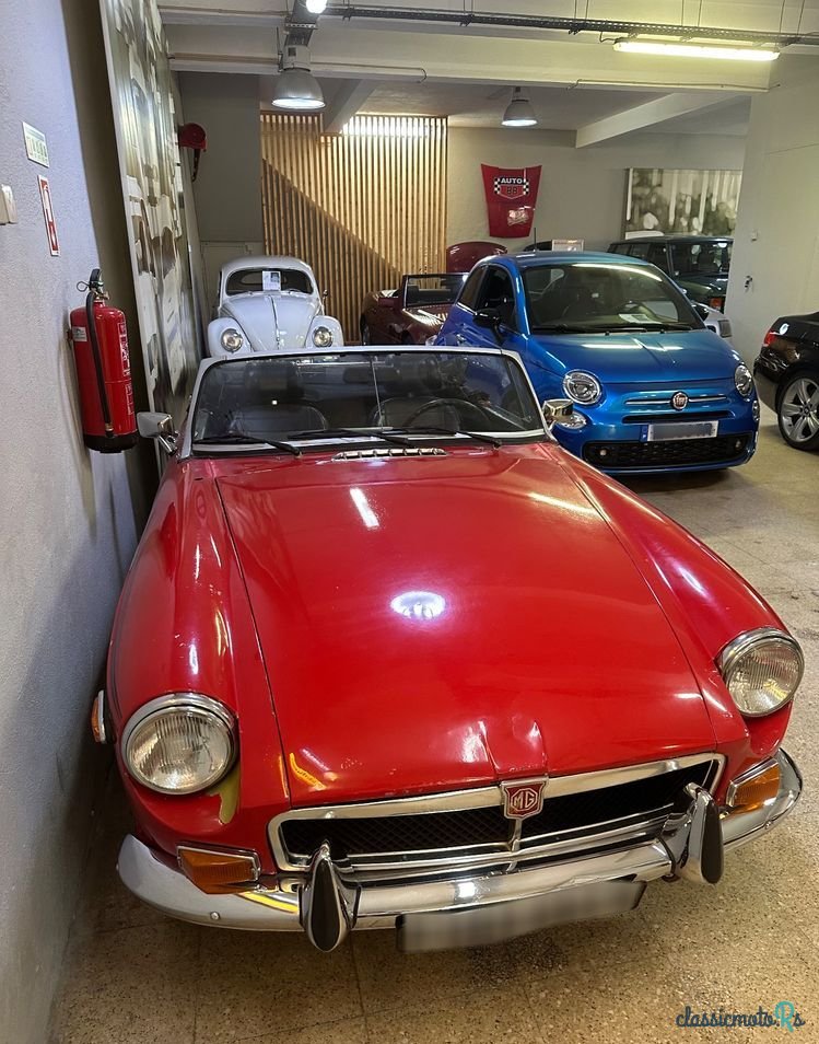 1973' MG MGB photo #2
