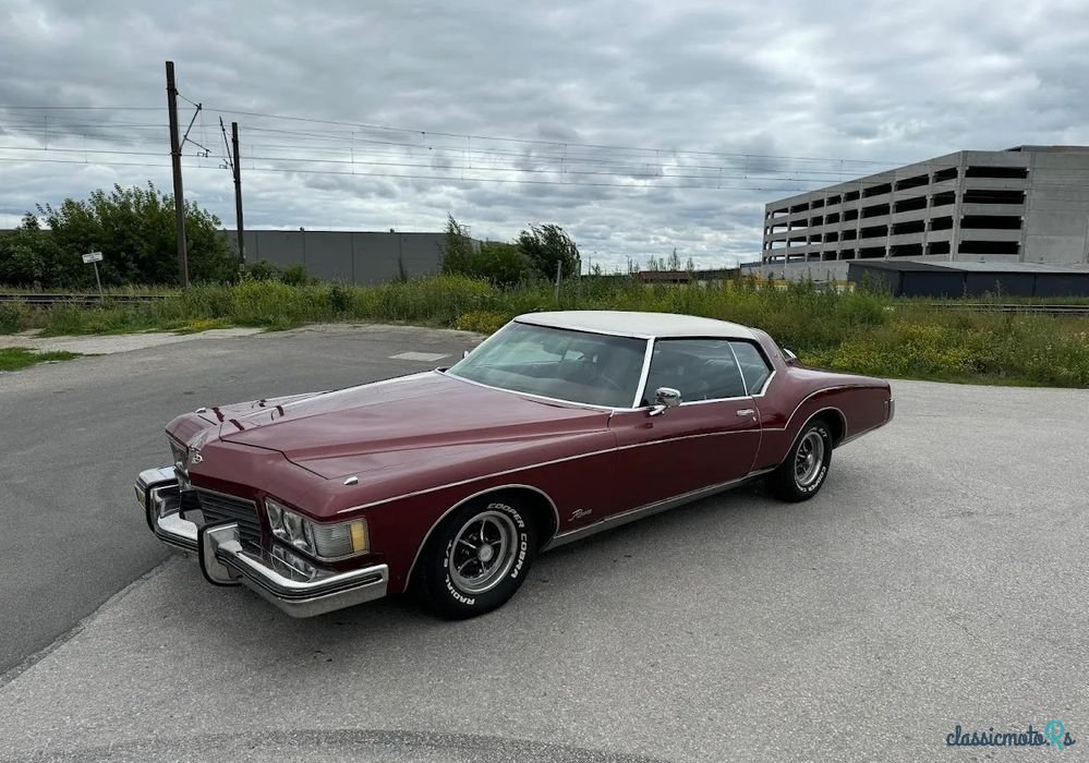 1973' Buick Riviera photo #2