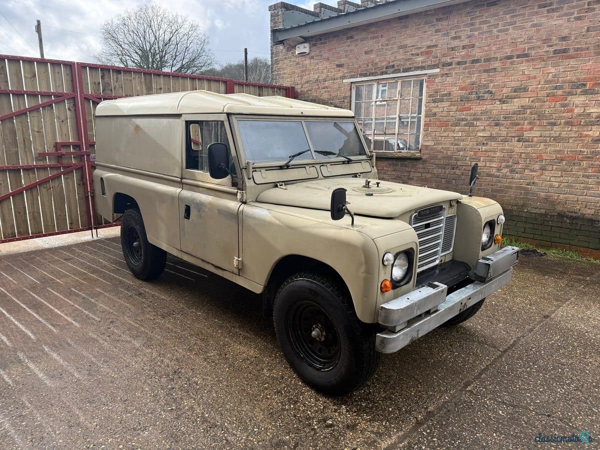 1972' Land Rover Series III photo #3