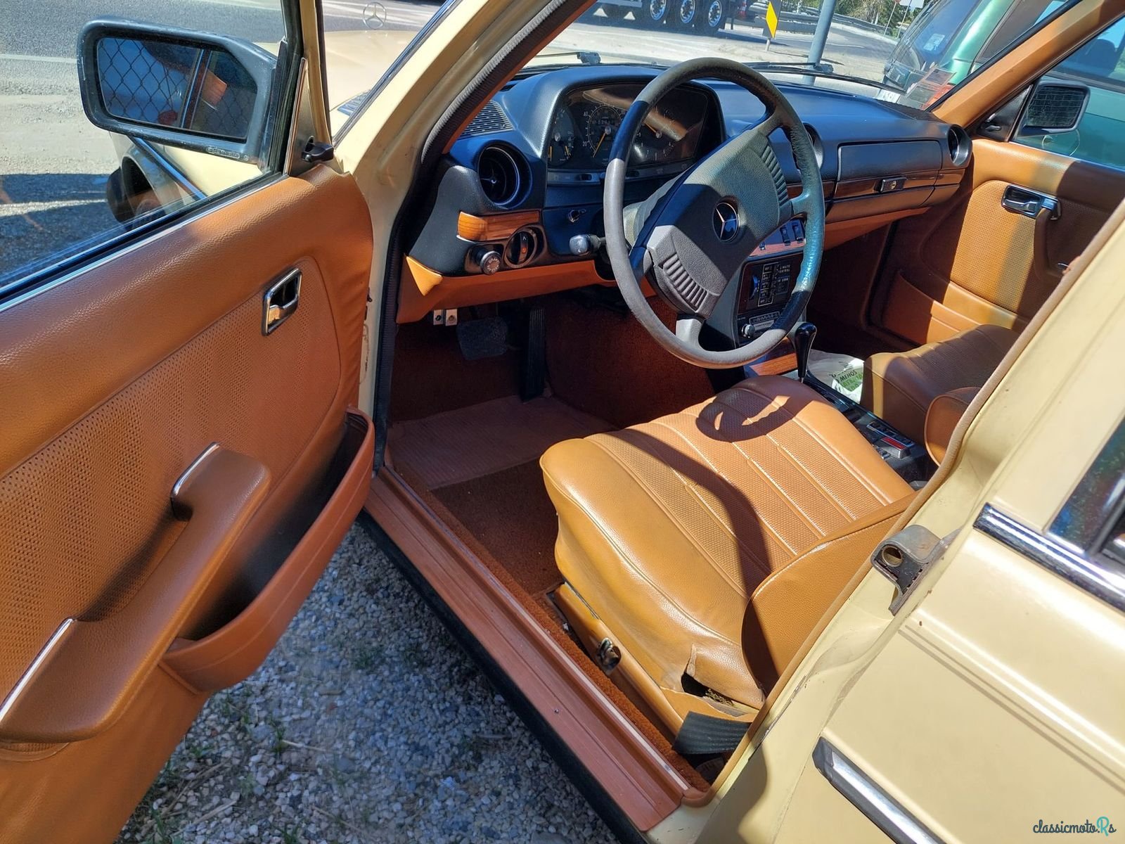 1979' Mercedes-Benz 300 D photo #6