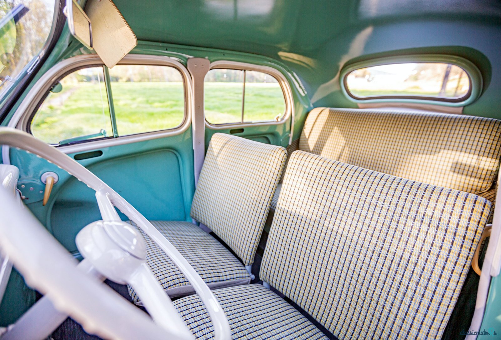 1957' Renault 4CV photo #6