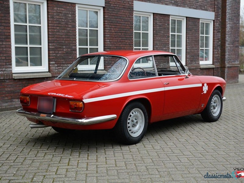 1968' Alfa Romeo Giulia photo #4