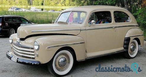 1948' Ford Deluxe photo #2