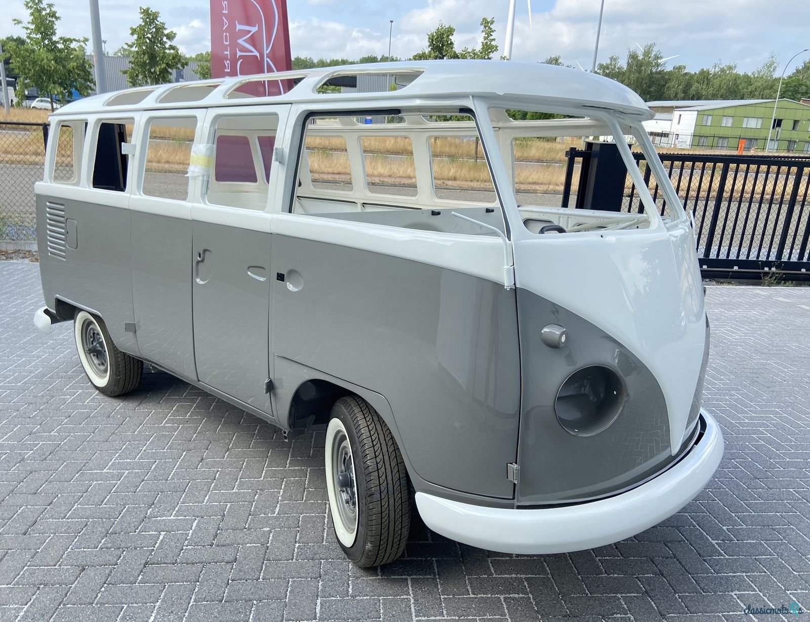 1961' Volkswagen Samba photo #4