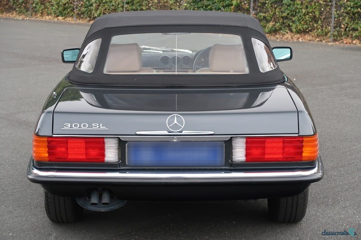 1989' Mercedes-Benz Sl Class photo #3