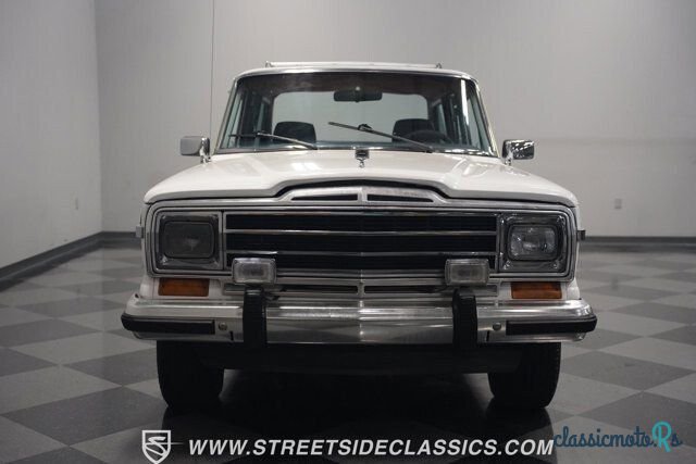 1988' Jeep Grand Wagoneer photo #5