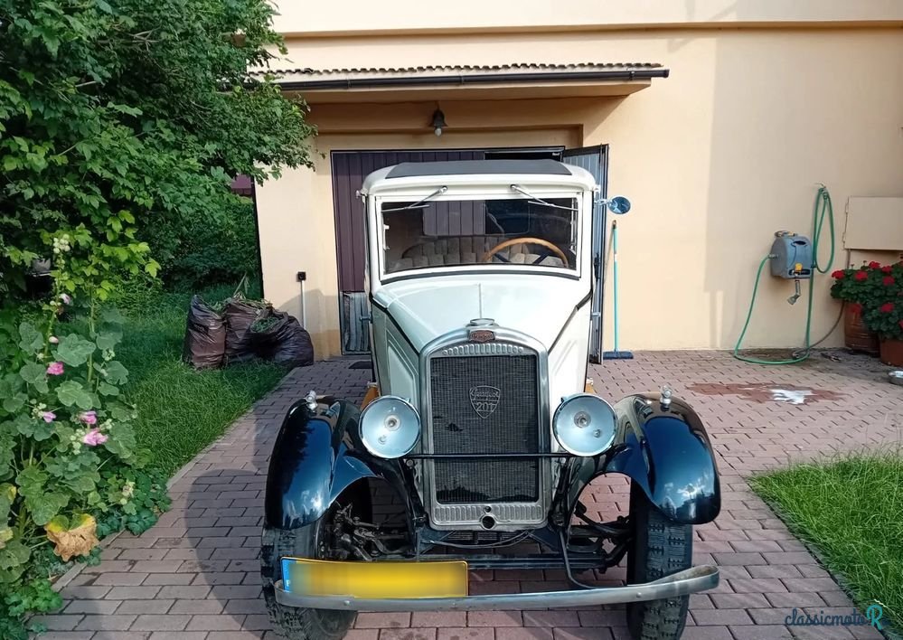 1930' Peugeot photo #2