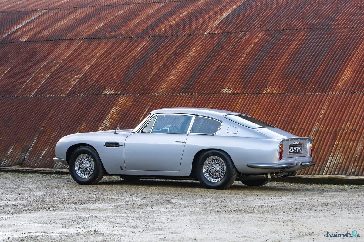 1967' Aston Martin DB6 photo #3