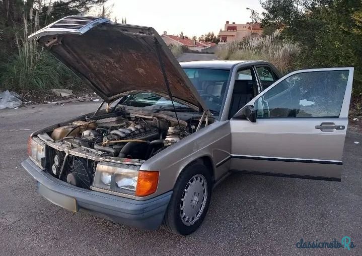 1986' Mercedes-Benz 190 D 2.5 photo #1