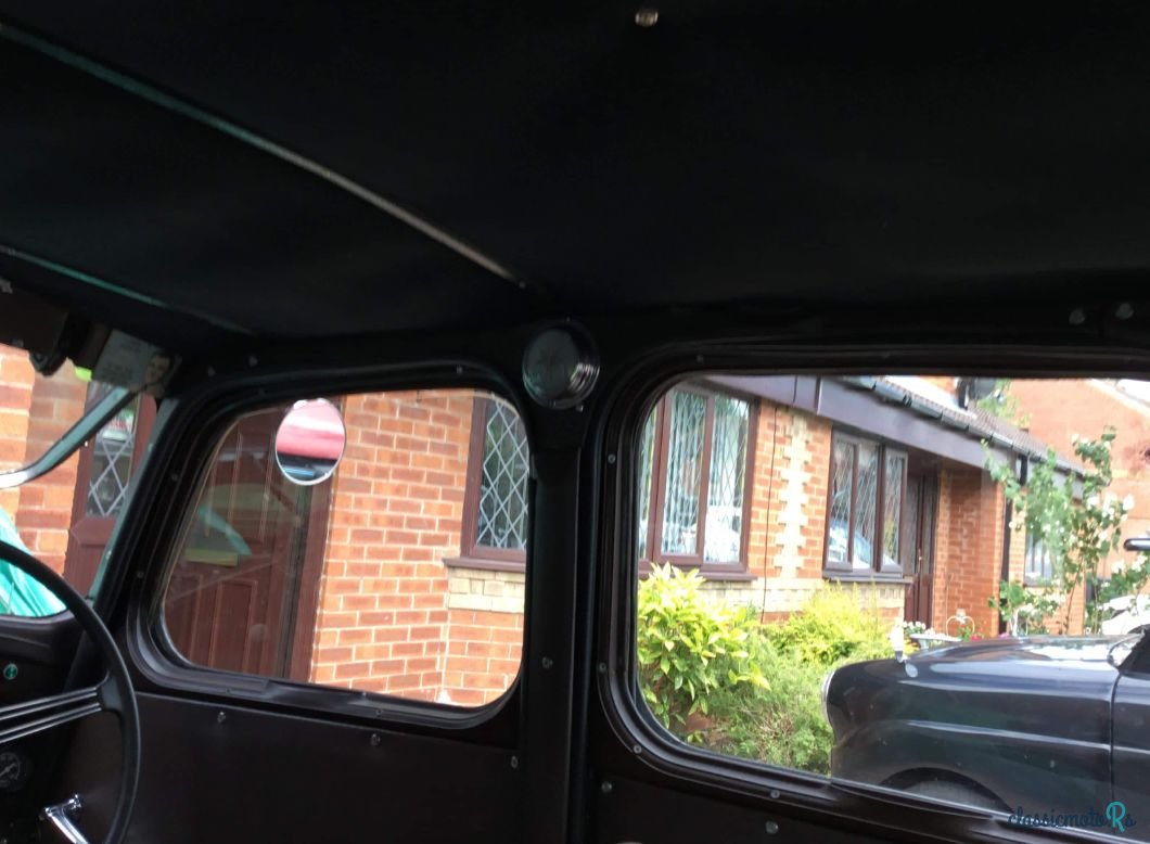 1946' Morris Eight photo #3