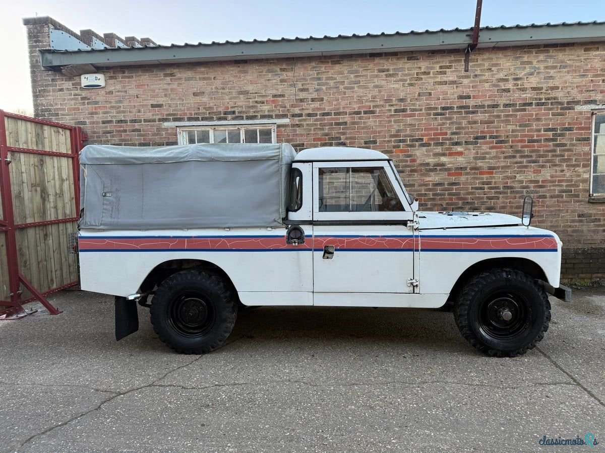 1966' Land Rover Series 2A photo #4
