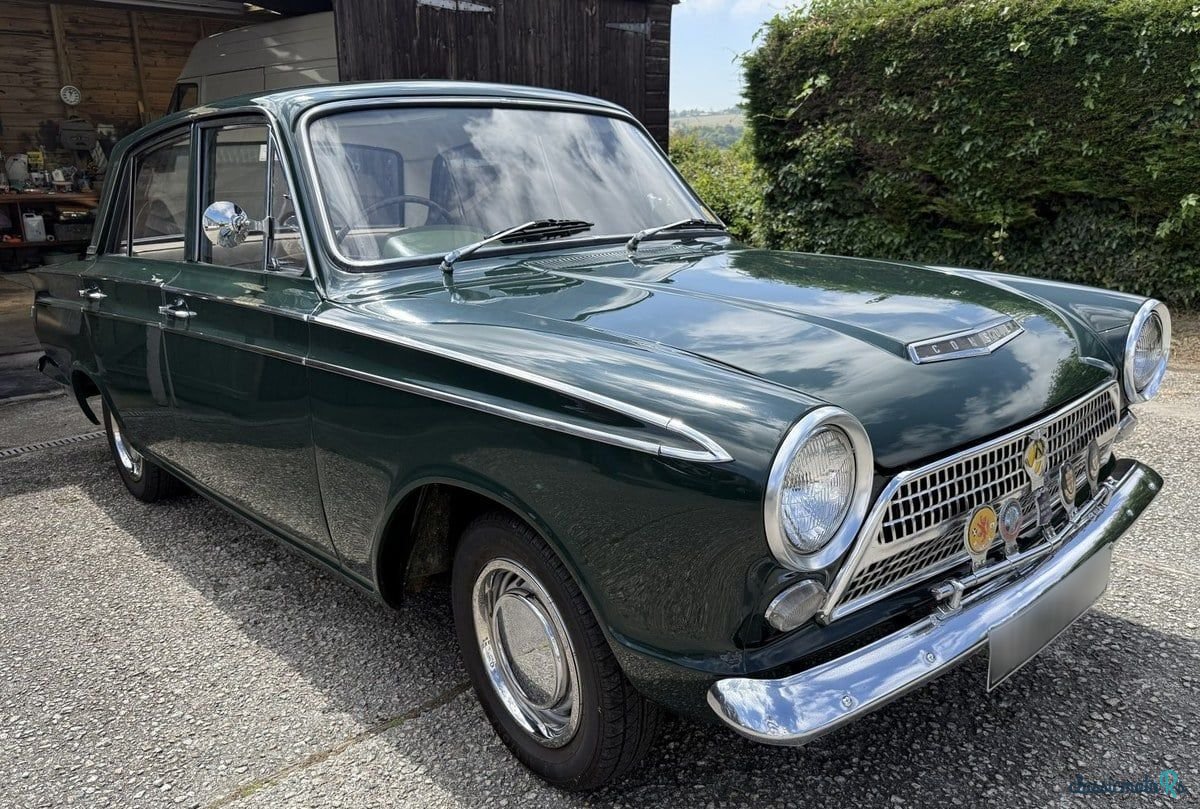 1964' Ford Cortina photo #1