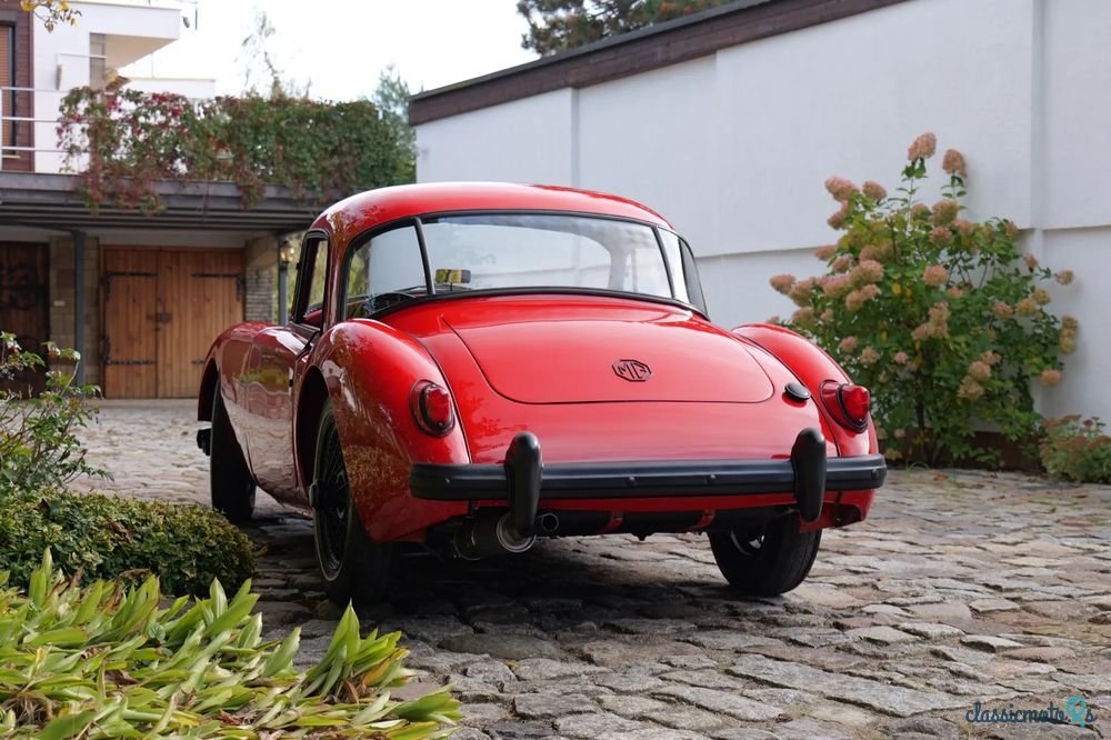 1957' MG MGA photo #3