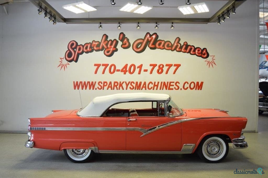 1956' Ford Fairlane photo #1