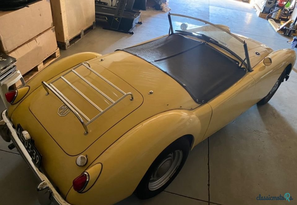 1957' MG MGA photo #2