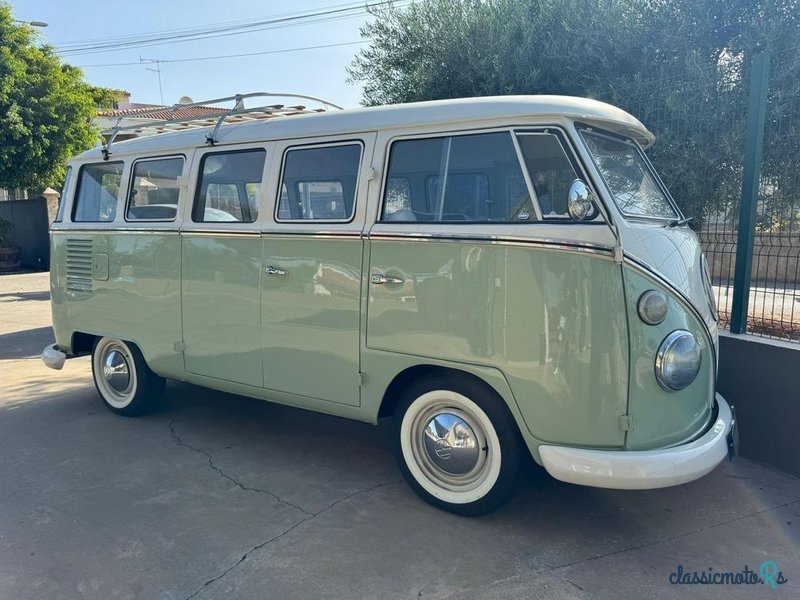 1968' Volkswagen Type 2 photo #1