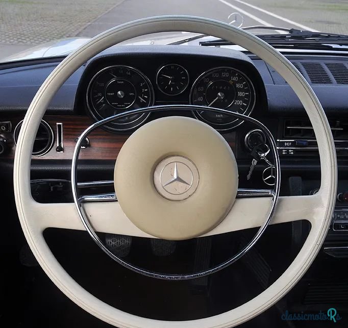 1969' Mercedes-Benz 250 photo #5
