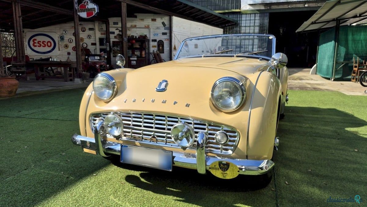 1960' Triumph TR3 photo #4