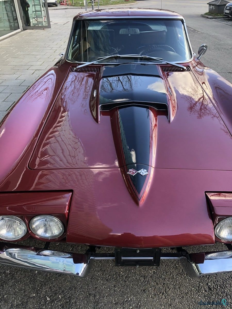 1967' Chevrolet Corvette photo #2