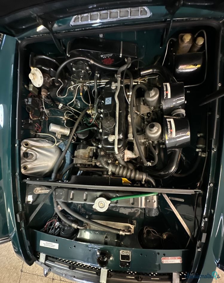 1973' MG MGB photo #3