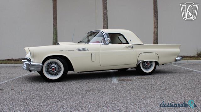 1957' Ford Thunderbird photo #4