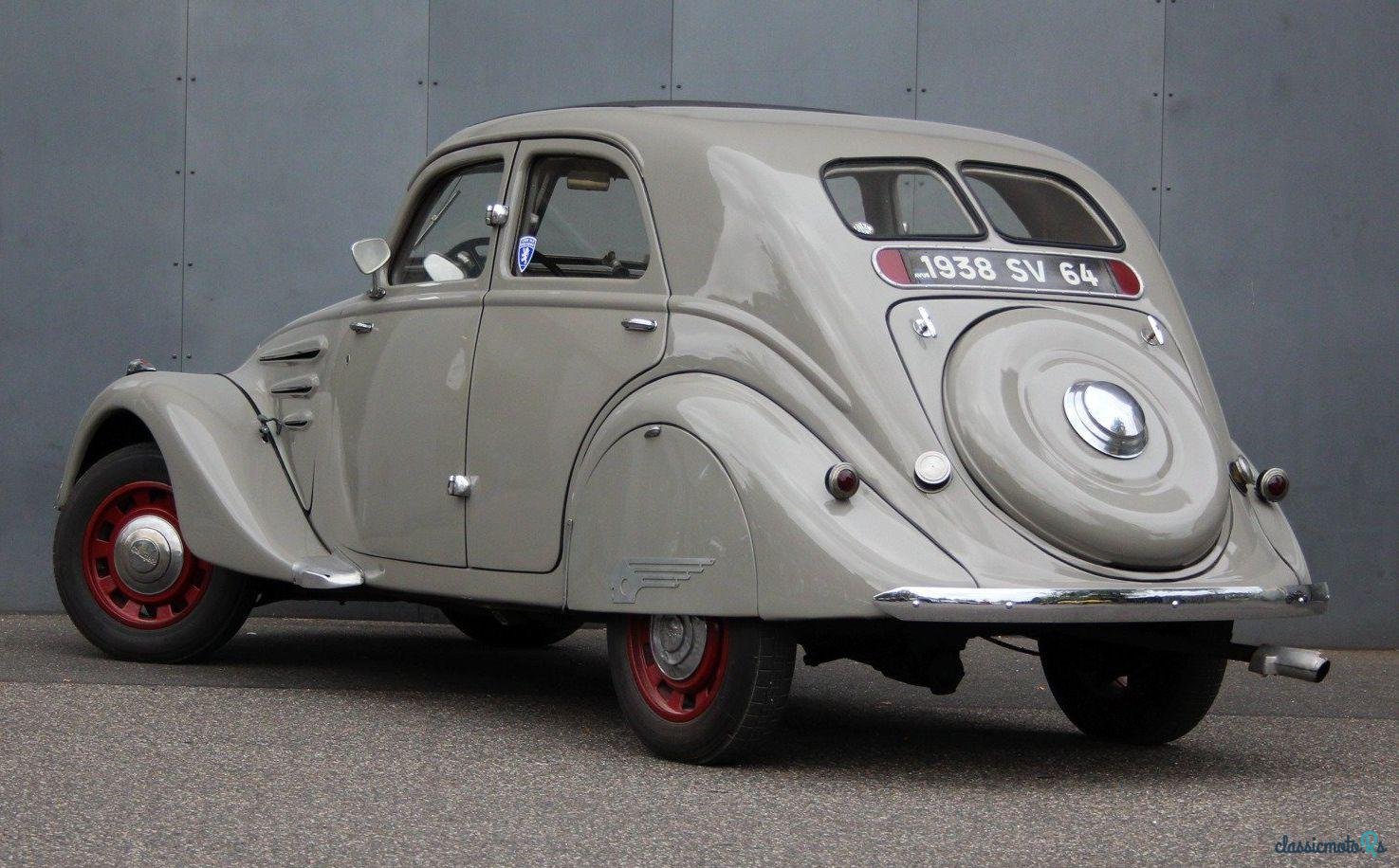 1938' Peugeot 402 photo #4