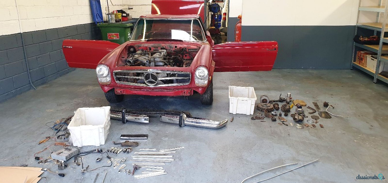 1967' Mercedes-Benz 230 photo #1