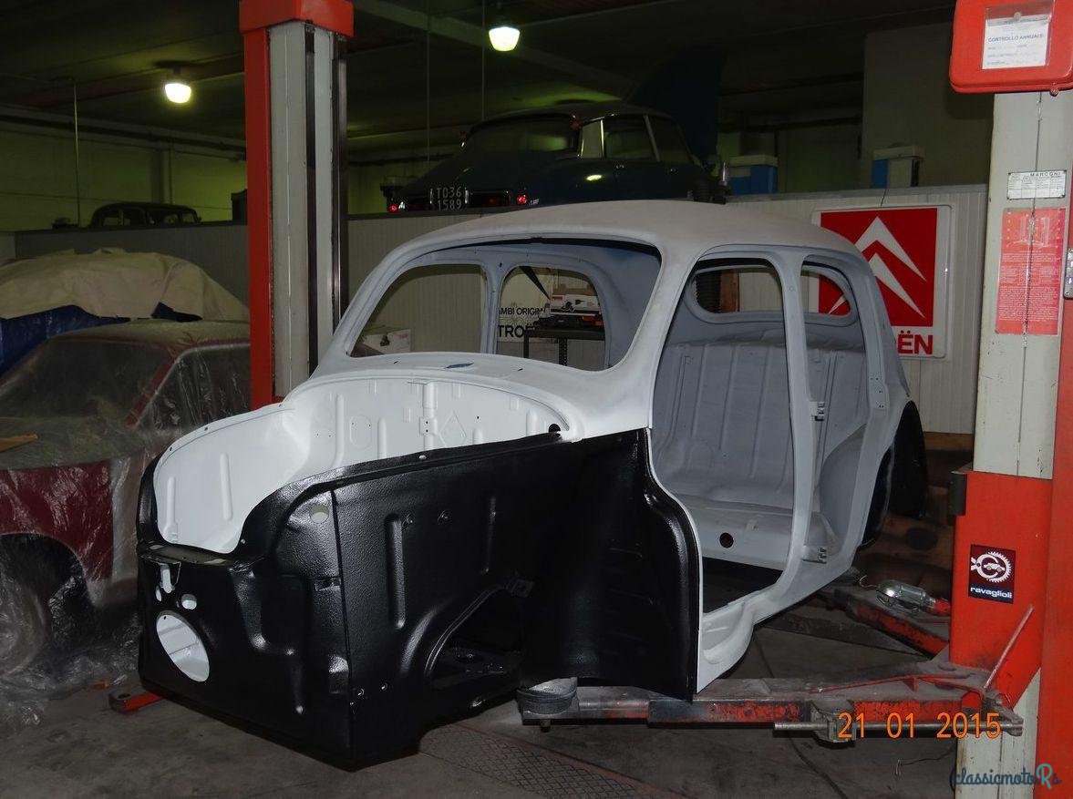 1956' Renault 4CV photo #2