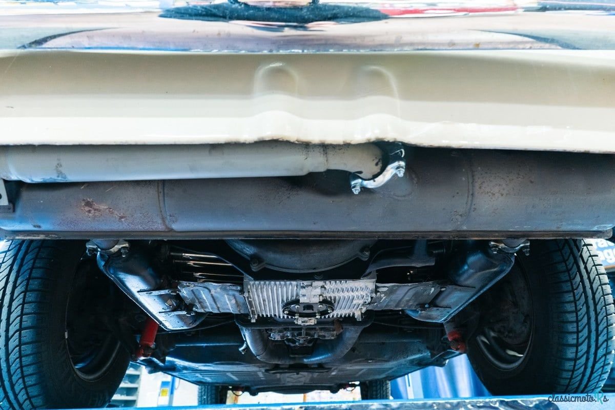 1972' Volkswagen Karmann Ghia photo #3