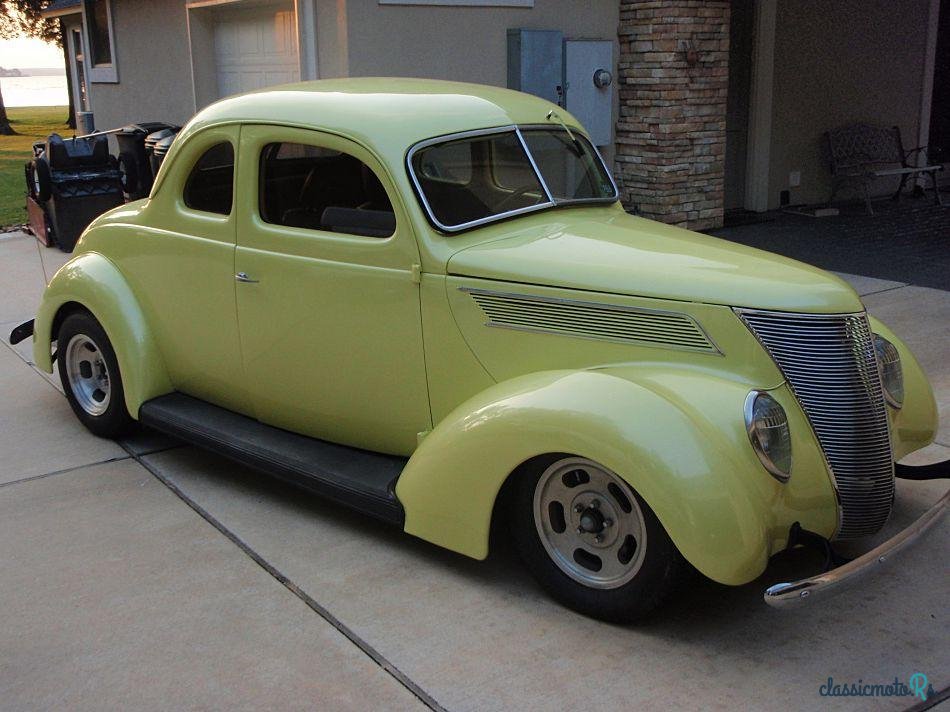1937' Ford Custom photo #5