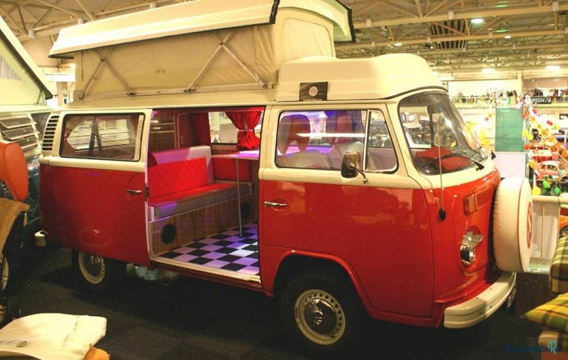1973' Volkswagen Typ 2 photo #2