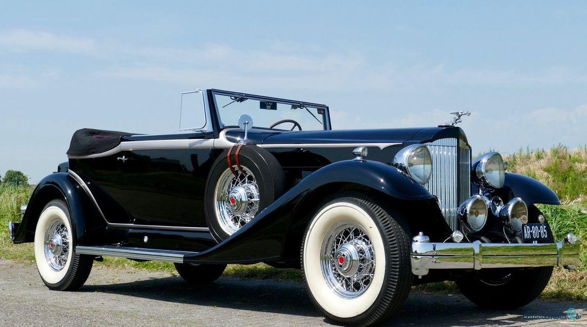 1933' Packard Super Eight photo #2