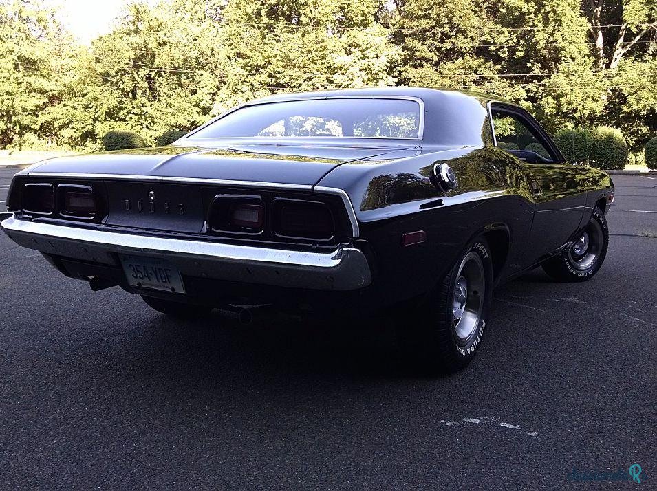1974' Dodge Challenger photo #4