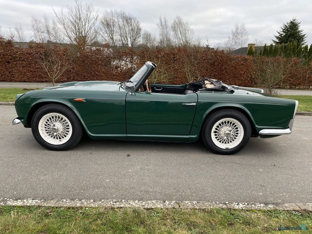 1964' Triumph TR4 photo #3