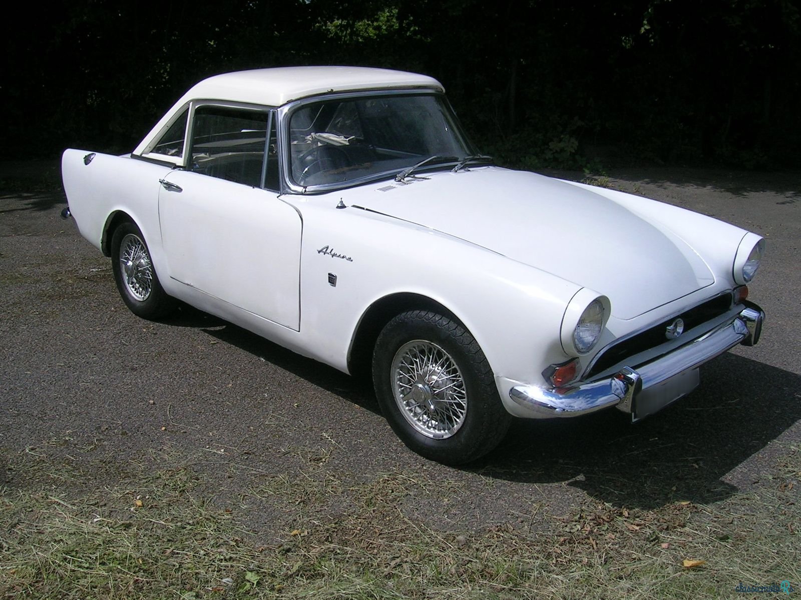 1968' Sunbeam Alpine photo #2